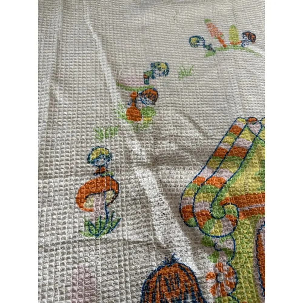 Vintage‎ Hansel & Gretel satin trimmed waffle knit mushroom print orange blanket